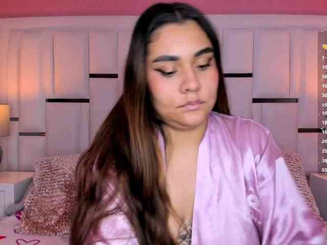 AlannaWest webcam