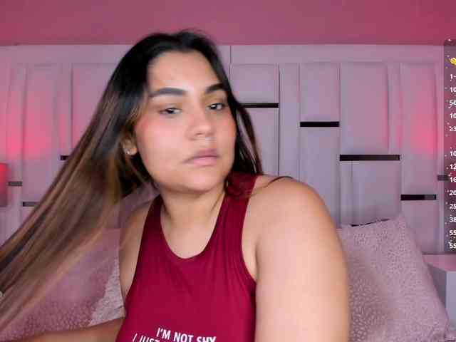 AlannaWest webcam