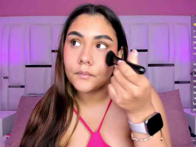 AlannaWest webcam