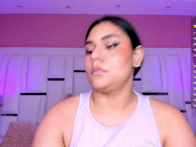 AlannaWest webcam