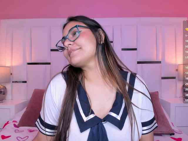 AlannaWest webcam