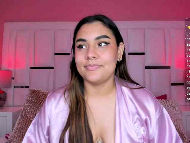 AlannaWest webcam