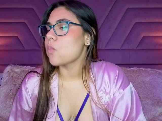 AlannaWest AlannaWest