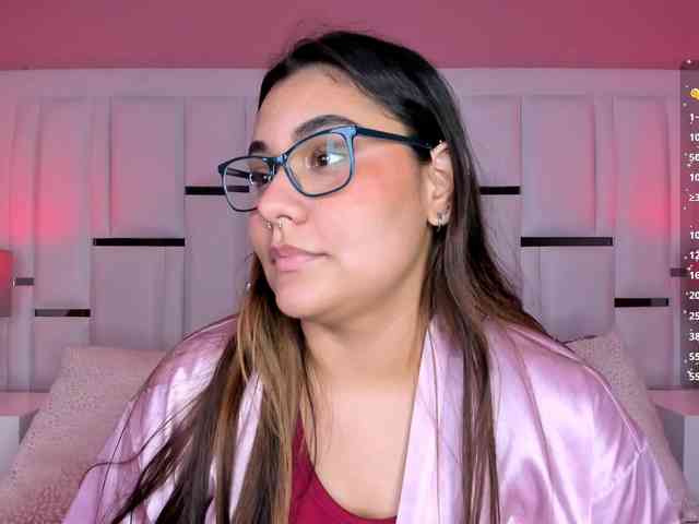 AlannaWest webcam