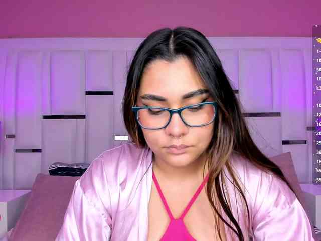 AlannaWest webcam