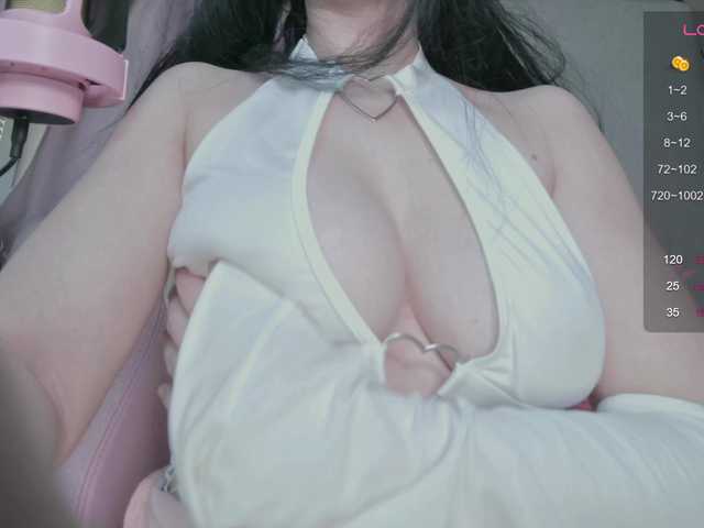 BerryBae's BongaCams show and profile