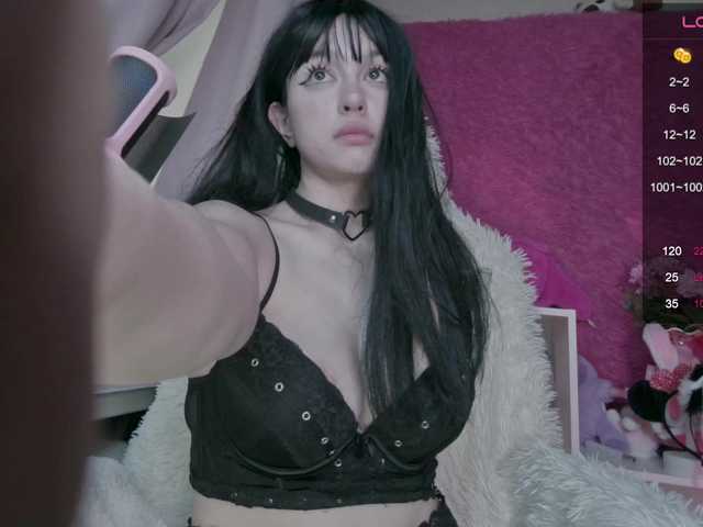 BerryBae's BongaCams show and profile