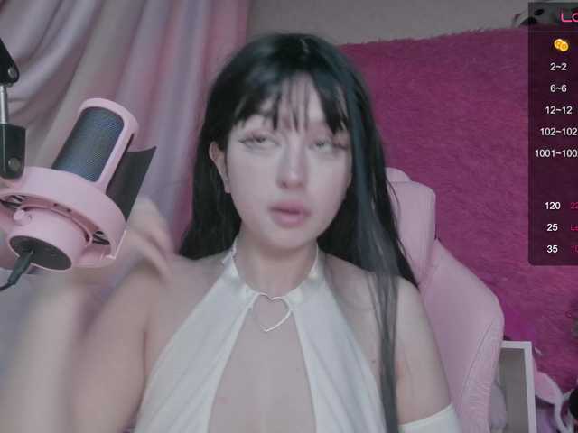 BerryBae's BongaCams show and profile