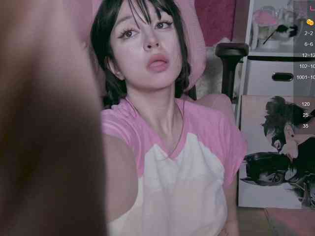 BerryBae Live Webcam on BongaCams