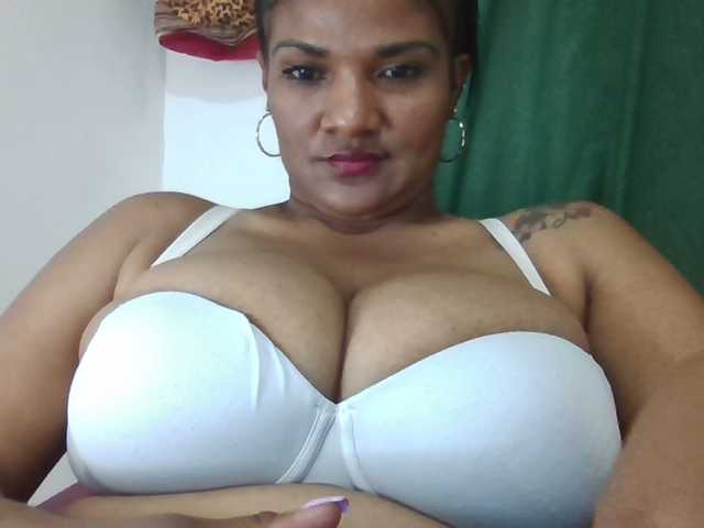 Mayito-love-'s BongaCams show and profile