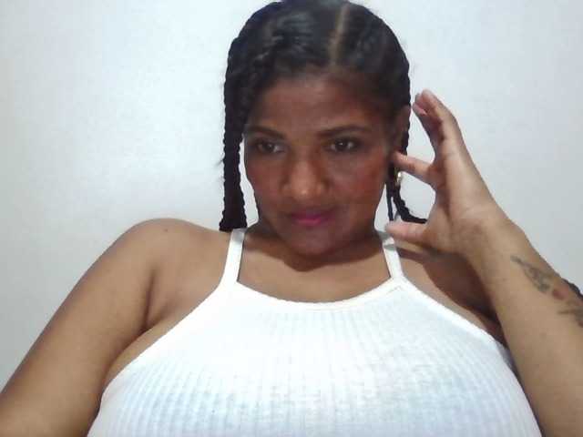 ALEJANDRA07 webcam