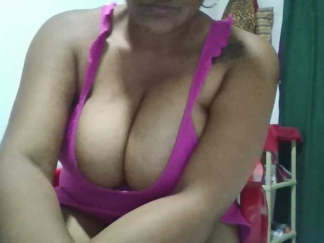 Mayito-love-'s BongaCams show and profile