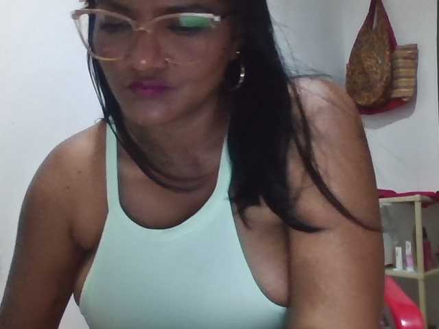 Mayito-love-'s BongaCams show and profile