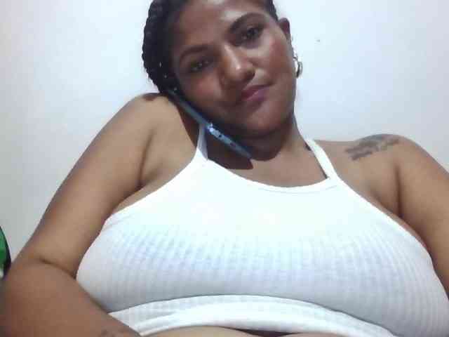 ALEJANDRA07 webcam