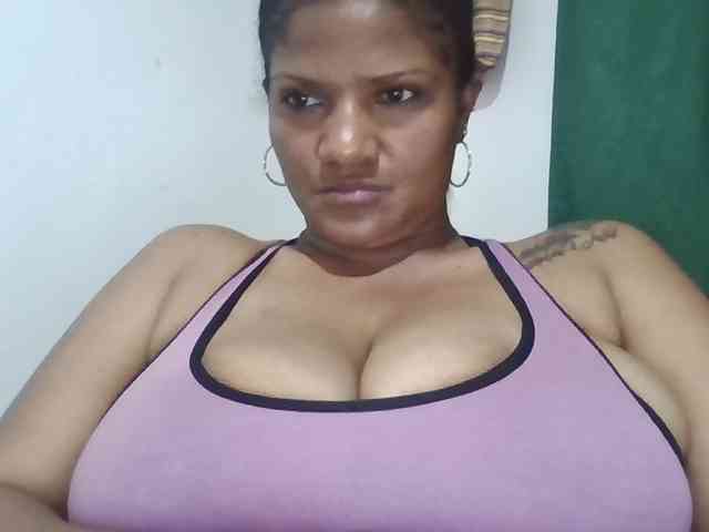ALEJANDRA07 webcam