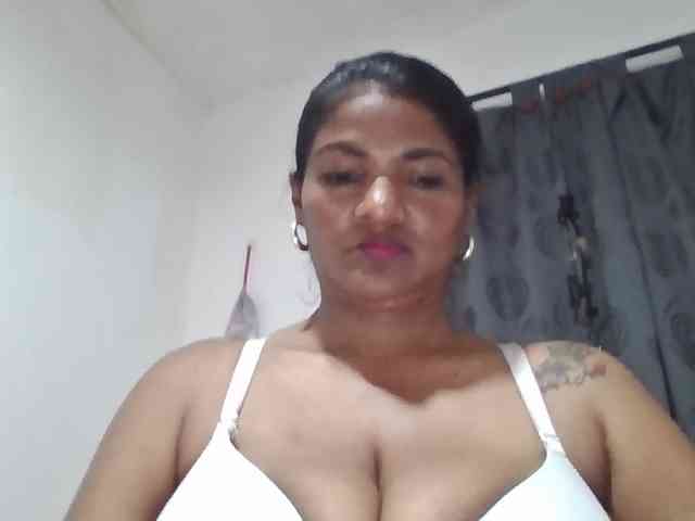 ALEJANDRA07 webcam