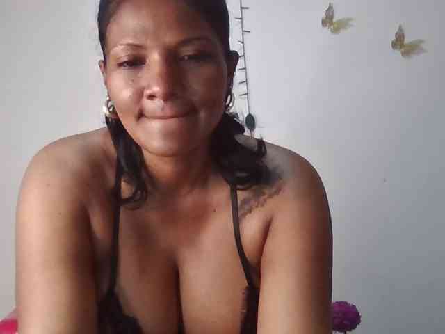 ALEJANDRA07 webcam