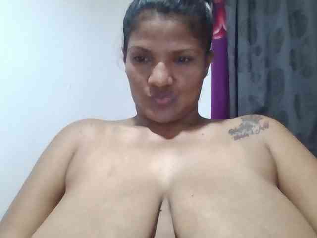 ALEJANDRA07 webcam