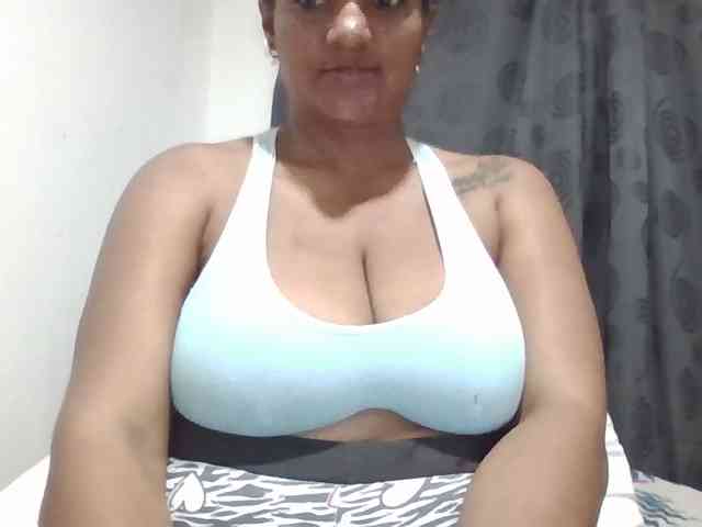 ALEJANDRA07 webcam