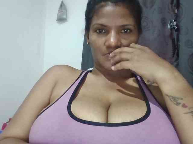 ALEJANDRA07 webcam
