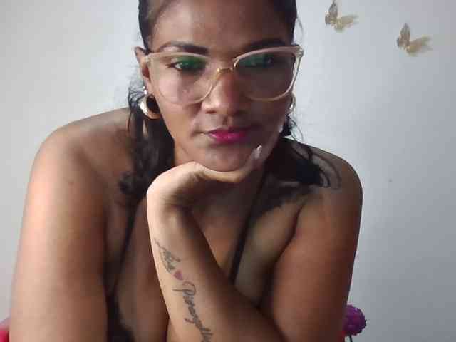 ALEJANDRA07 webcam