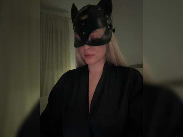 MissDafna's BongaCams show and profile