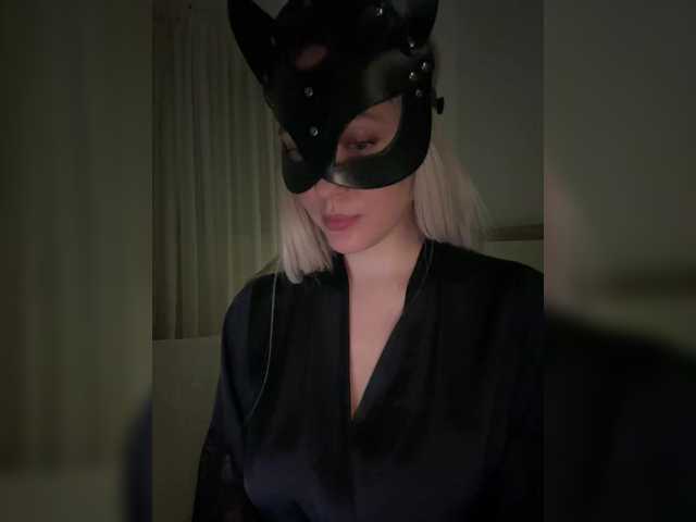 MissDafna's BongaCams show and profile