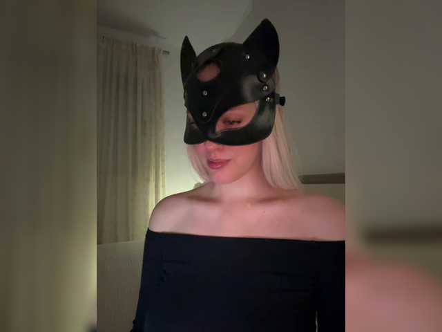 MissDafna's BongaCams show and profile
