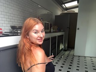 delyannicole Porn Show