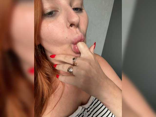 NicoleDaniell live cam