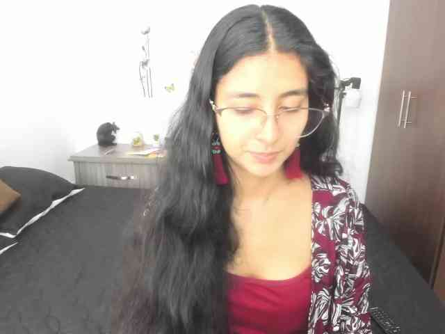 kylieloved22 webcam