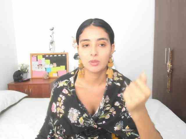 kylieloved22 webcam