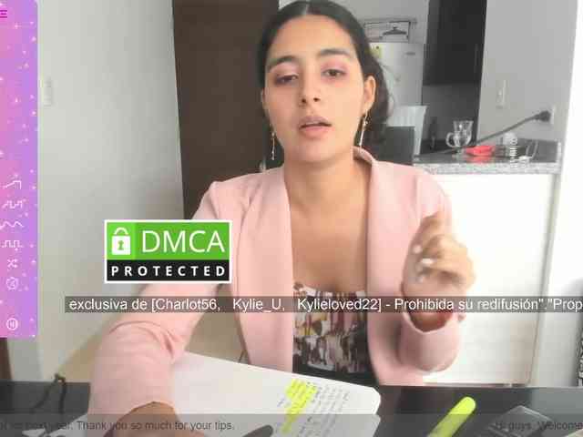 kylieloved22 webcam