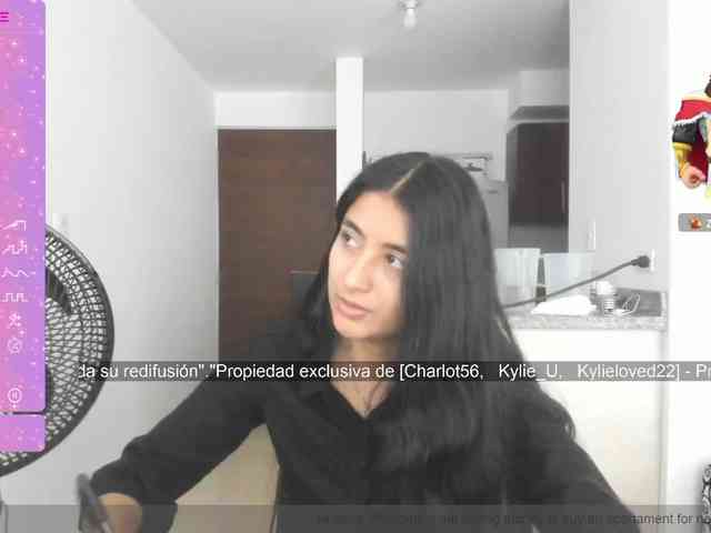 kylieloved22 webcam