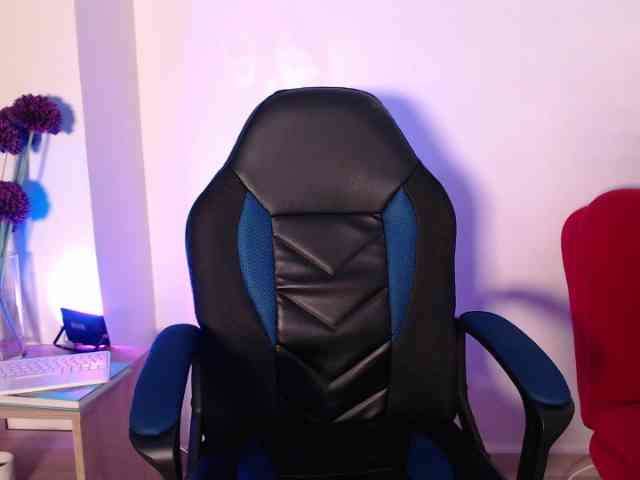 LUNAASENSUAL1 webcam