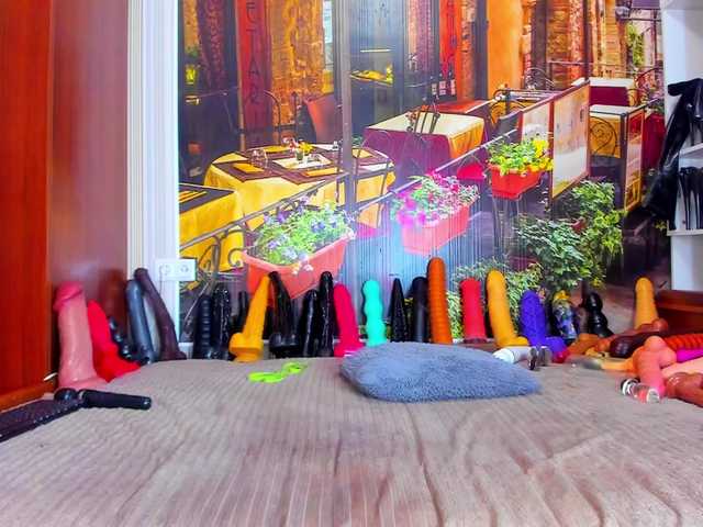 NikkaHotX's BongaCams show and profile