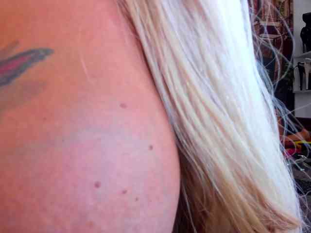 NikkaHotX webcam