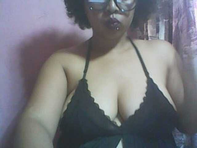 big-asssexy's BongaCams show and profile