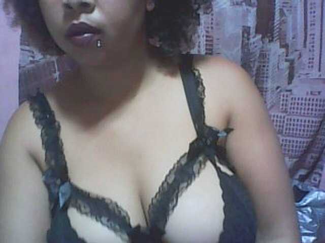 big-asssexy's BongaCams show and profile