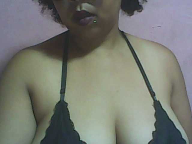 big-asssexy's BongaCams show and profile