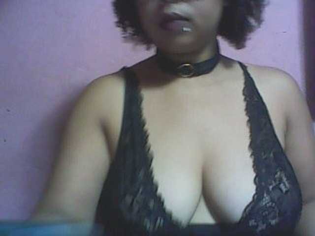 big-asssexy's BongaCams show and profile