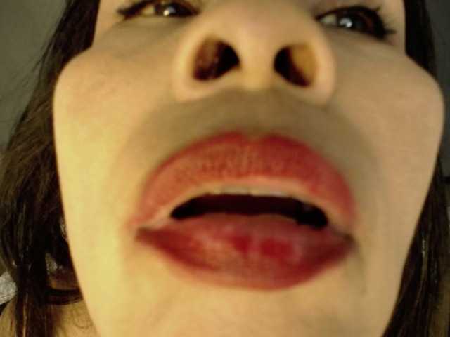 MilfSharoon's BongaCams show and profile