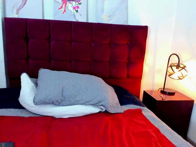 MilfSharoon's BongaCams show and profile