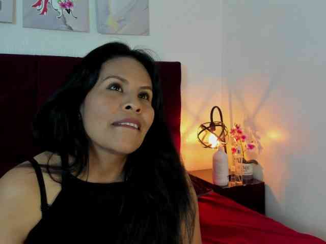 MilfSharoon webcam