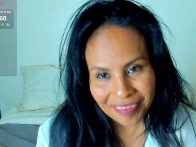 MilfSharoon webcam