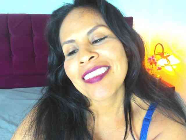 MilfSharoon webcam