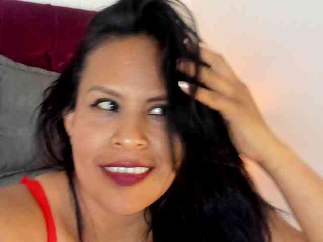 MilfSharoon webcam