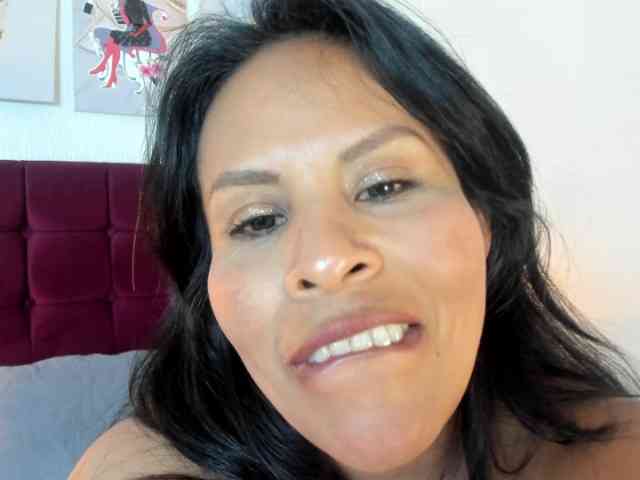 MilfSharoon webcam