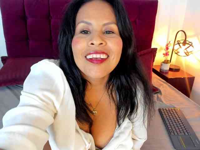 MilfSharoon webcam