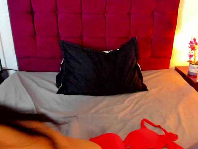 MilfSharoon webcam